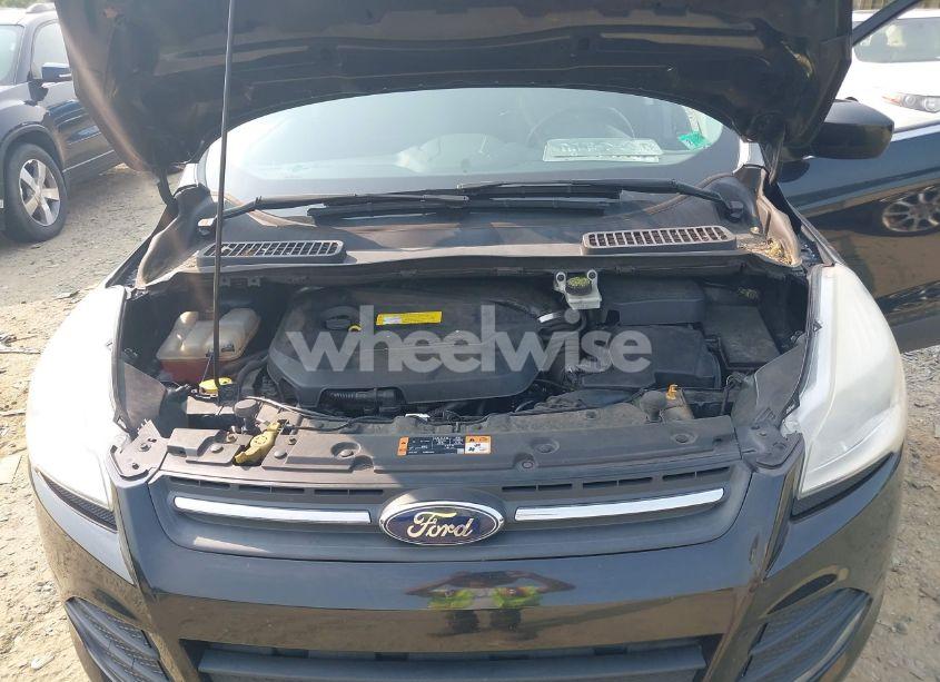 Photo 10 of 2015 Ford Escape SE (VIN 1FMCU9GX1FUC24111)