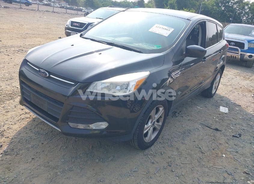 Photo 2 of 2015 Ford Escape SE (VIN 1FMCU9GX1FUC24111)