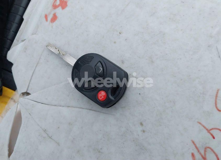 Photo 11 of 2015 Ford Escape SE (VIN 1FMCU9GX1FUC27252)