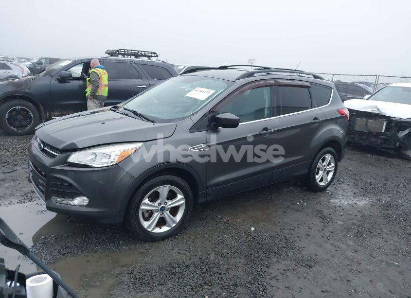 Photo 2 of 2015 Ford Escape SE (VIN 1FMCU9GX1FUC27252)