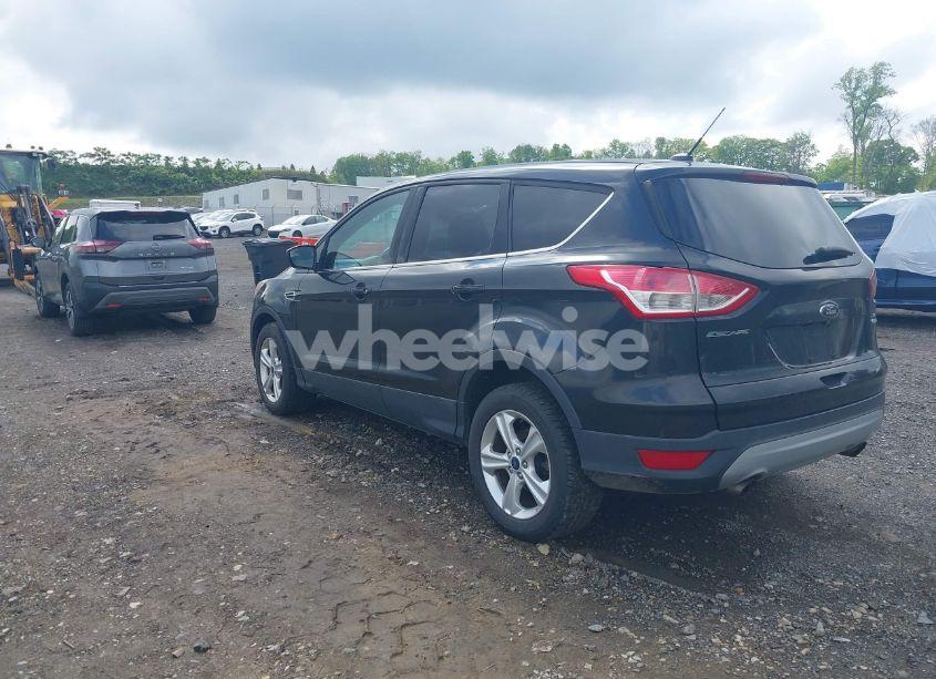 Photo 3 of 2015 Ford Escape SE (VIN 1FMCU9GX1FUC65404)