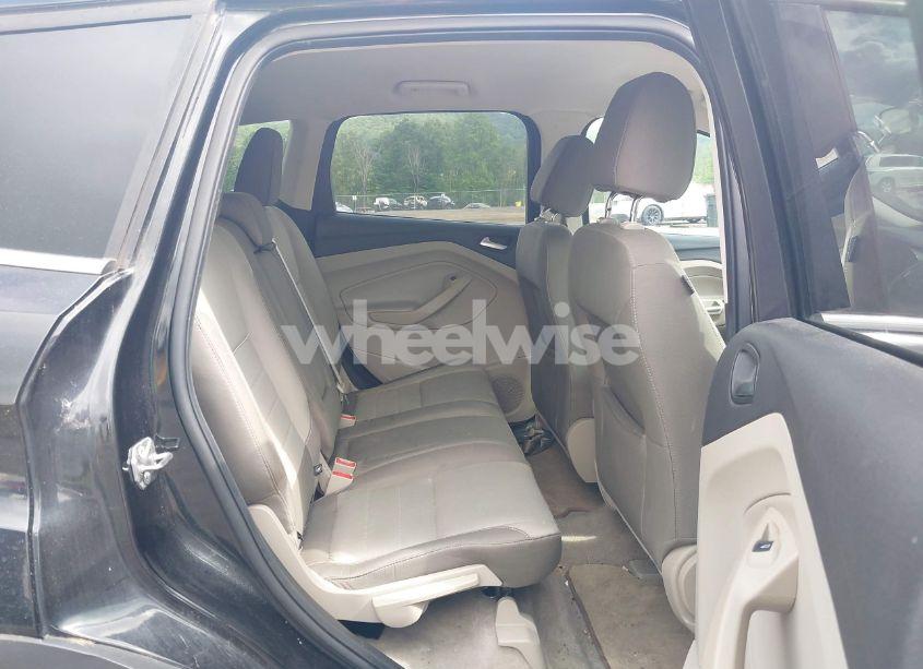 Photo 8 of 2015 Ford Escape SE (VIN 1FMCU9GX1FUC65404)