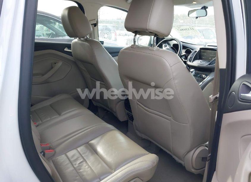 Photo 8 of 2015 Ford Escape SE (VIN 1FMCU9GX1FUC65984)