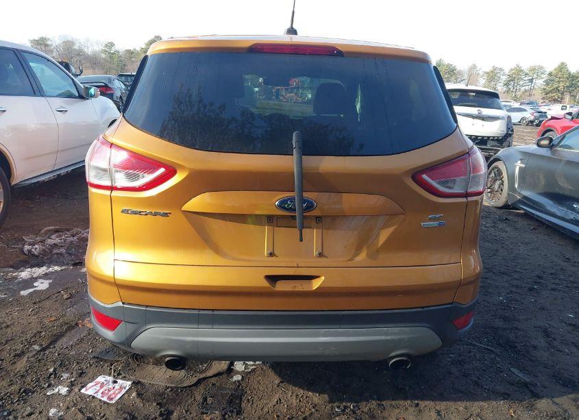 Photo 16 of 2016 Ford Escape SE (VIN 1FMCU9GX1GUA85700)