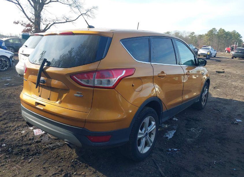 Photo 4 of 2016 Ford Escape SE (VIN 1FMCU9GX1GUA85700)