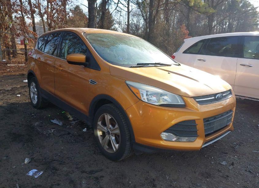 Photo 6 of 2016 Ford Escape SE (VIN 1FMCU9GX1GUA85700)
