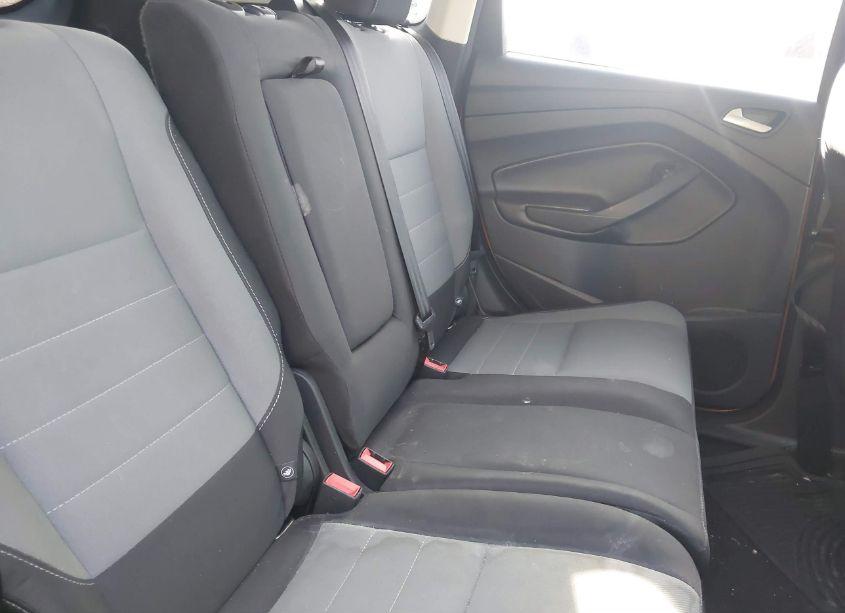 Photo 8 of 2016 Ford Escape SE (VIN 1FMCU9GX1GUA85700)