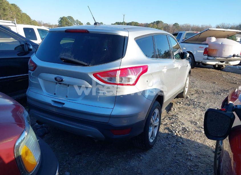 Photo 4 of 2016 Ford Escape SE (VIN 1FMCU9GX1GUB00289)