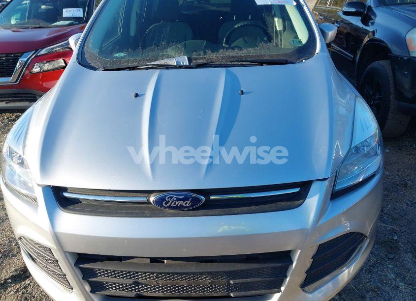 Photo 6 of 2016 Ford Escape SE (VIN 1FMCU9GX1GUB00289)