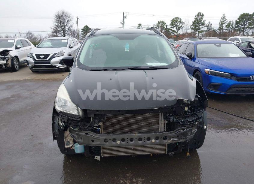 Photo 13 of 2016 Ford Escape SE (VIN 1FMCU9GX1GUB10014)