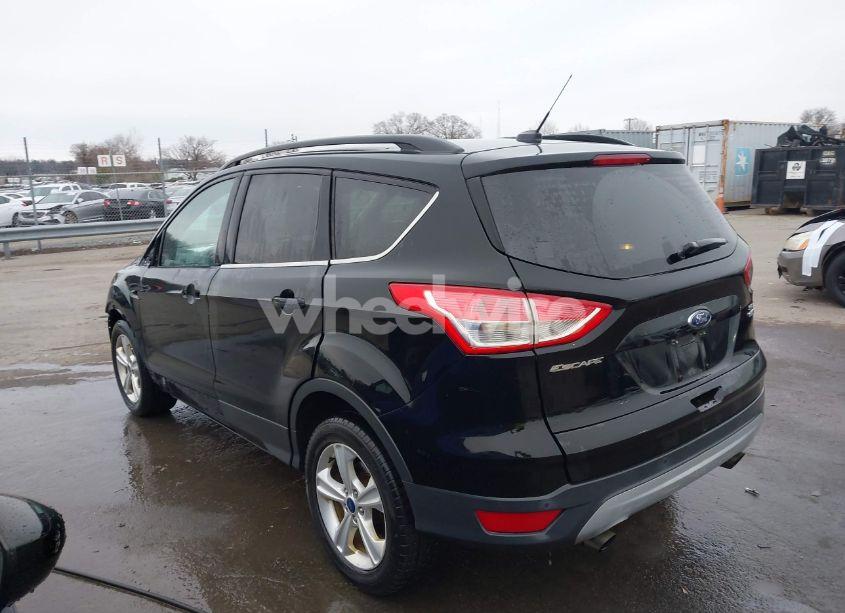 Photo 15 of 2016 Ford Escape SE (VIN 1FMCU9GX1GUB10014)