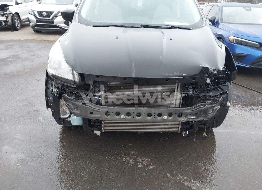 Photo 6 of 2016 Ford Escape SE (VIN 1FMCU9GX1GUB10014)