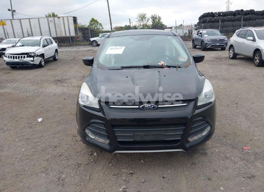 Photo 12 of 2016 Ford Escape SE (VIN 1FMCU9GX1GUB12703)