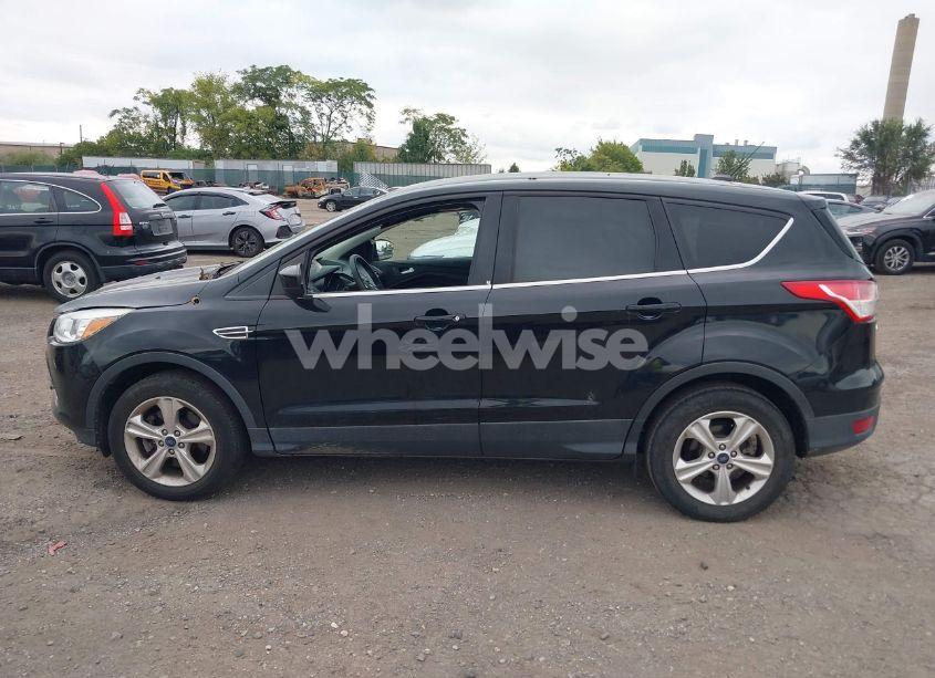 Photo 14 of 2016 Ford Escape SE (VIN 1FMCU9GX1GUB12703)
