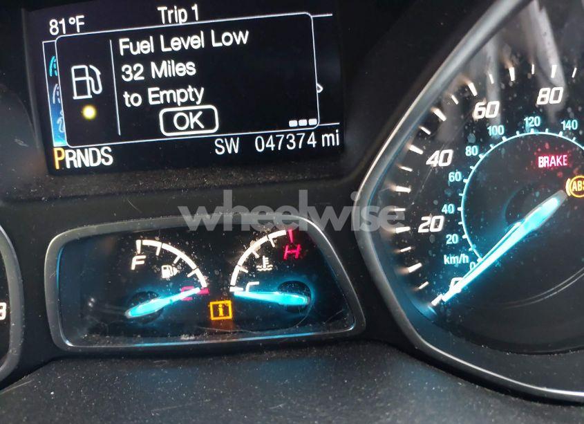 Photo 15 of 2016 Ford Escape SE (VIN 1FMCU9GX1GUB12703)