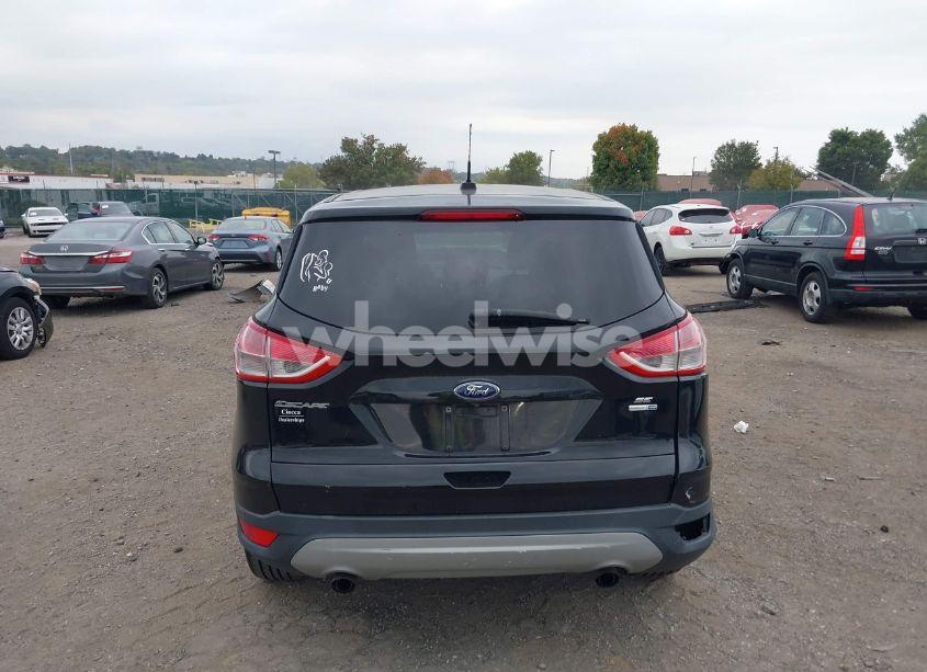 Photo 16 of 2016 Ford Escape SE (VIN 1FMCU9GX1GUB12703)