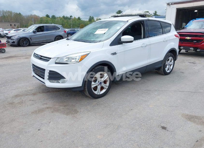 Photo 2 of 2016 Ford Escape SE (VIN 1FMCU9GX1GUB16654)