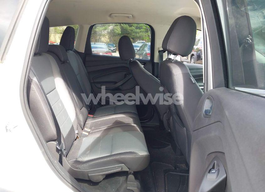 Photo 8 of 2016 Ford Escape SE (VIN 1FMCU9GX1GUB16654)
