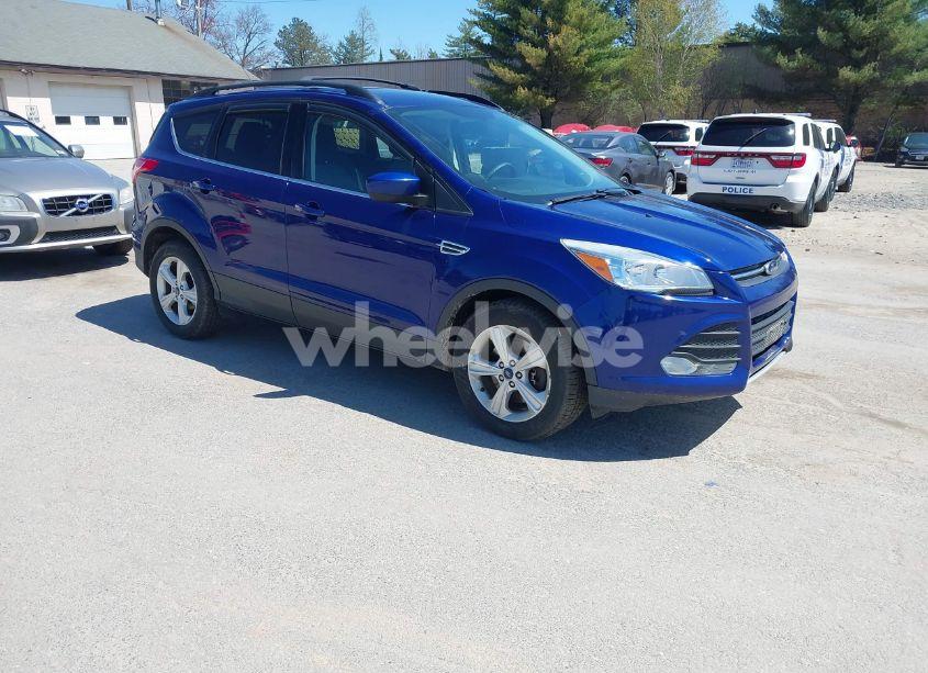 2016 Ford Escape SE (VIN 1FMCU9GX1GUB28870) main photo