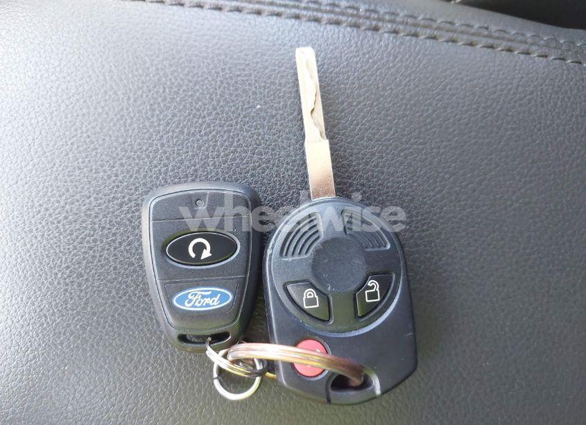 Photo 11 of 2016 Ford Escape SE (VIN 1FMCU9GX1GUB28870)