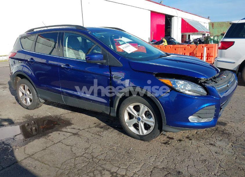 2016 Ford Escape SE (VIN 1FMCU9GX1GUB39948) main photo