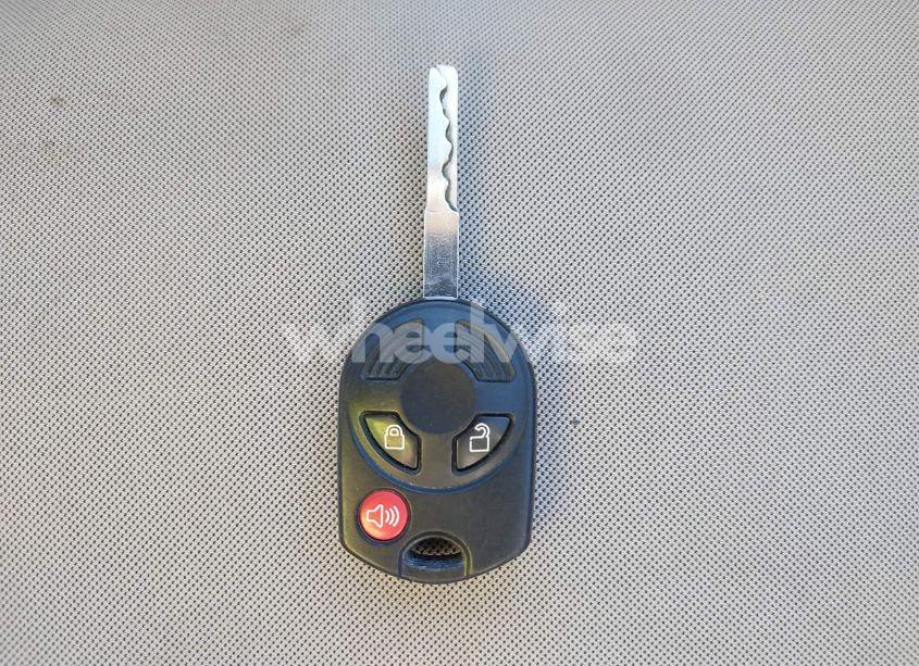 Photo 11 of 2016 Ford Escape SE (VIN 1FMCU9GX1GUB39948)