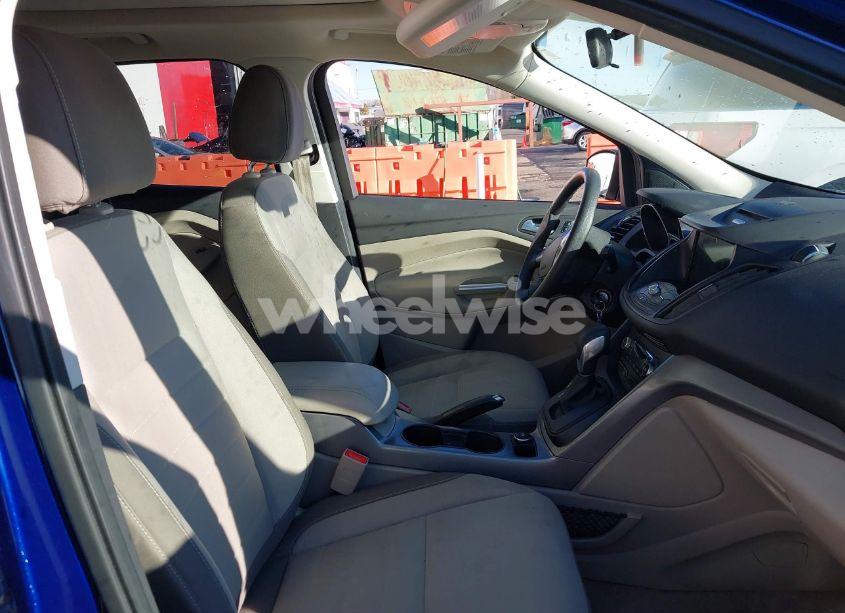 Photo 5 of 2016 Ford Escape SE (VIN 1FMCU9GX1GUB39948)