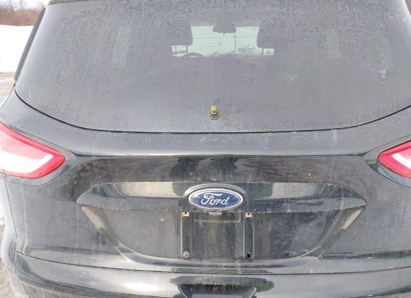 Photo 17 of 2016 Ford Escape SE (VIN 1FMCU9GX1GUB40906)