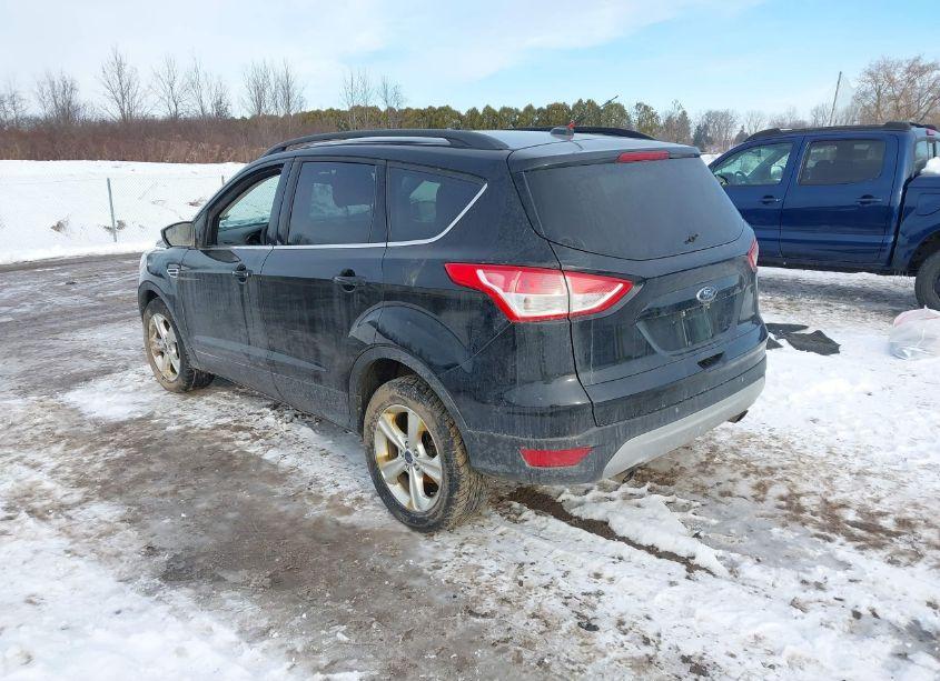 Photo 3 of 2016 Ford Escape SE (VIN 1FMCU9GX1GUB40906)