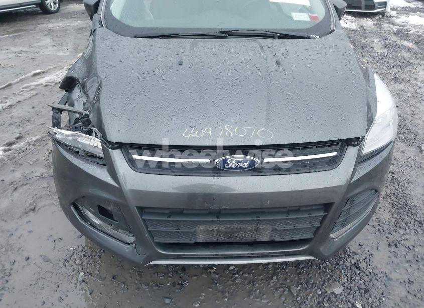 Photo 6 of 2016 Ford Escape SE (VIN 1FMCU9GX1GUB64445)