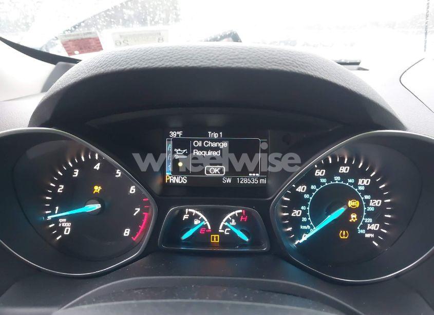 Photo 7 of 2016 Ford Escape SE (VIN 1FMCU9GX1GUB64445)