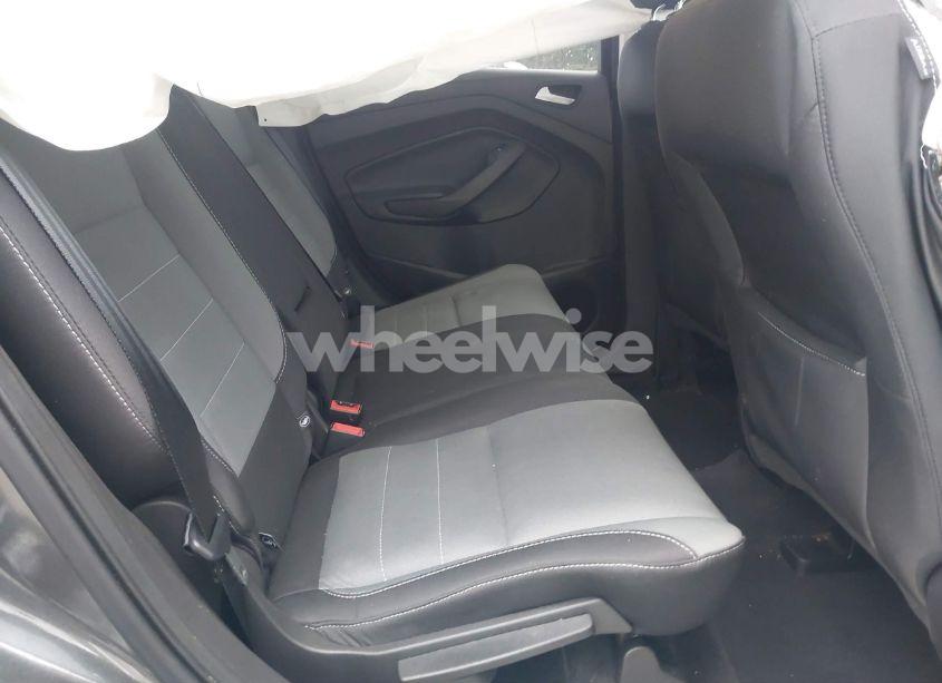 Photo 8 of 2016 Ford Escape SE (VIN 1FMCU9GX1GUB64445)