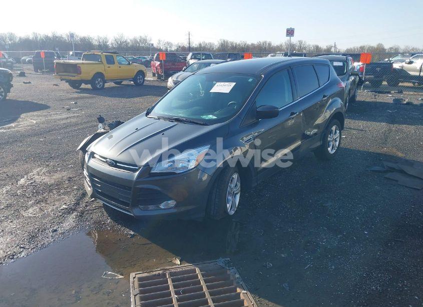 Photo 2 of 2016 Ford Escape SE (VIN 1FMCU9GX1GUB67636)