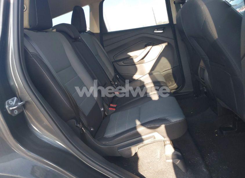 Photo 8 of 2016 Ford Escape SE (VIN 1FMCU9GX1GUB67636)