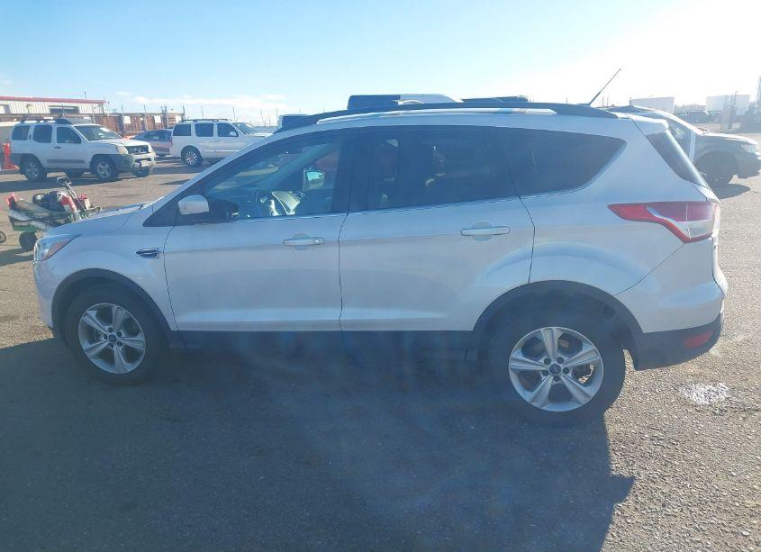 Photo 14 of 2016 Ford Escape SE (VIN 1FMCU9GX1GUB92858)