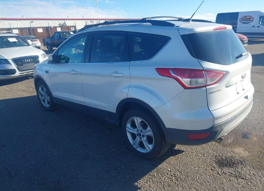 Photo 3 of 2016 Ford Escape SE (VIN 1FMCU9GX1GUB92858)