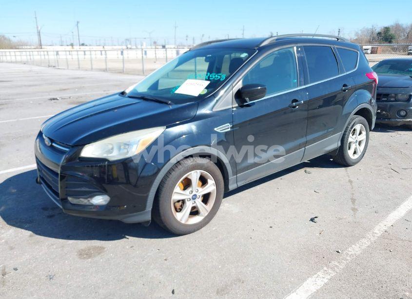 Photo 2 of 2016 Ford Escape SE (VIN 1FMCU9GX1GUC07679)