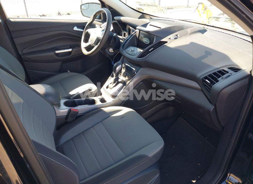 Photo 5 of 2016 Ford Escape SE (VIN 1FMCU9GX1GUC07679)