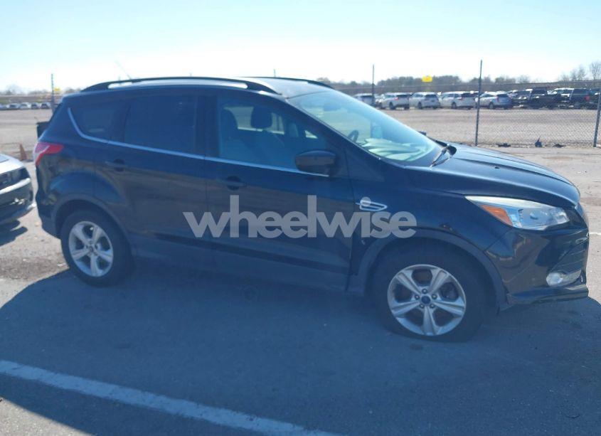 Photo 6 of 2016 Ford Escape SE (VIN 1FMCU9GX1GUC07679)