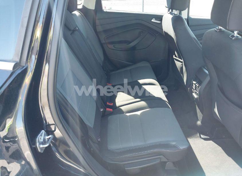 Photo 8 of 2016 Ford Escape SE (VIN 1FMCU9GX1GUC07679)