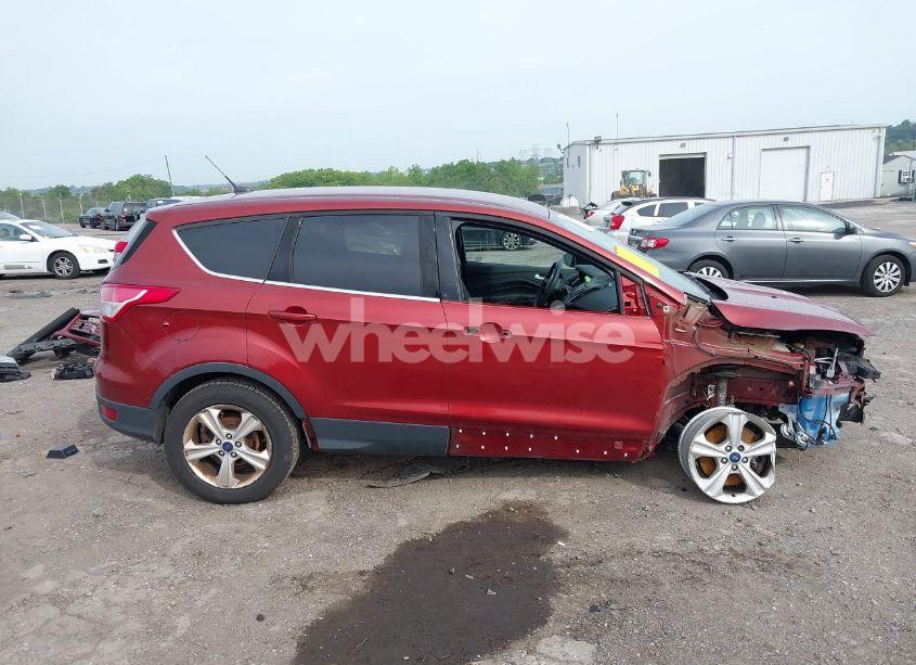 Photo 14 of 2016 Ford Escape SE (VIN 1FMCU9GX1GUC18116)