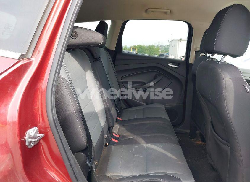 Photo 8 of 2016 Ford Escape SE (VIN 1FMCU9GX1GUC18116)