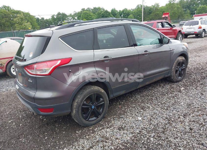 Photo 4 of 2013 Ford Escape SE (VIN 1FMCU9GX2DUA85071)