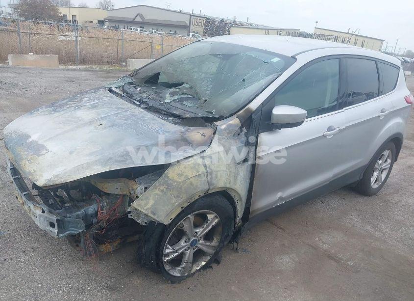 Photo 2 of 2013 Ford Escape SE (VIN 1FMCU9GX2DUB97742)