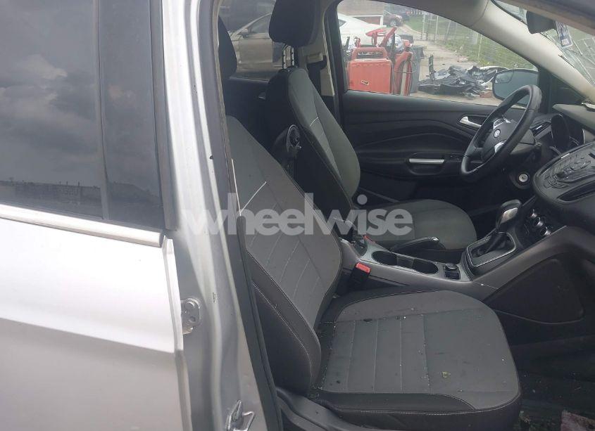 Photo 5 of 2013 Ford Escape SE (VIN 1FMCU9GX2DUB97742)