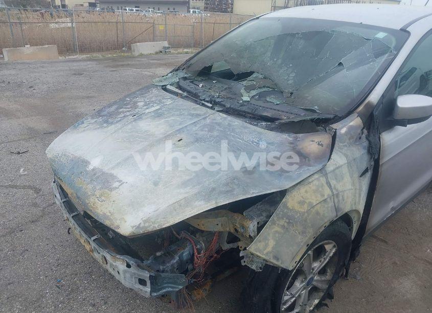 Photo 6 of 2013 Ford Escape SE (VIN 1FMCU9GX2DUB97742)