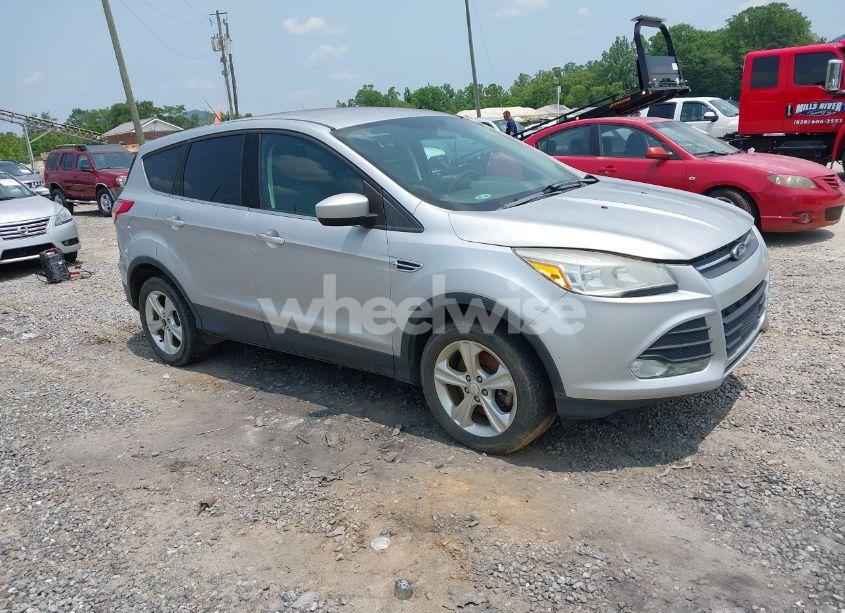 2013 Ford Escape SE (VIN 1FMCU9GX2DUC08450) main photo