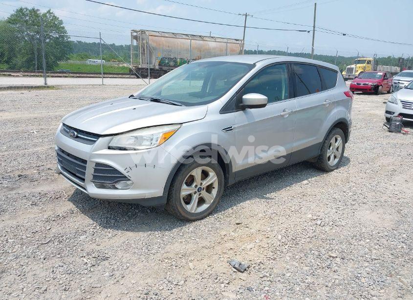 Photo 2 of 2013 Ford Escape SE (VIN 1FMCU9GX2DUC08450)