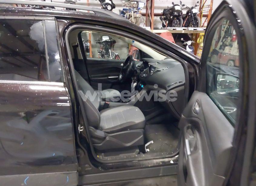 Photo 5 of 2013 Ford Escape SE (VIN 1FMCU9GX2DUC28097)