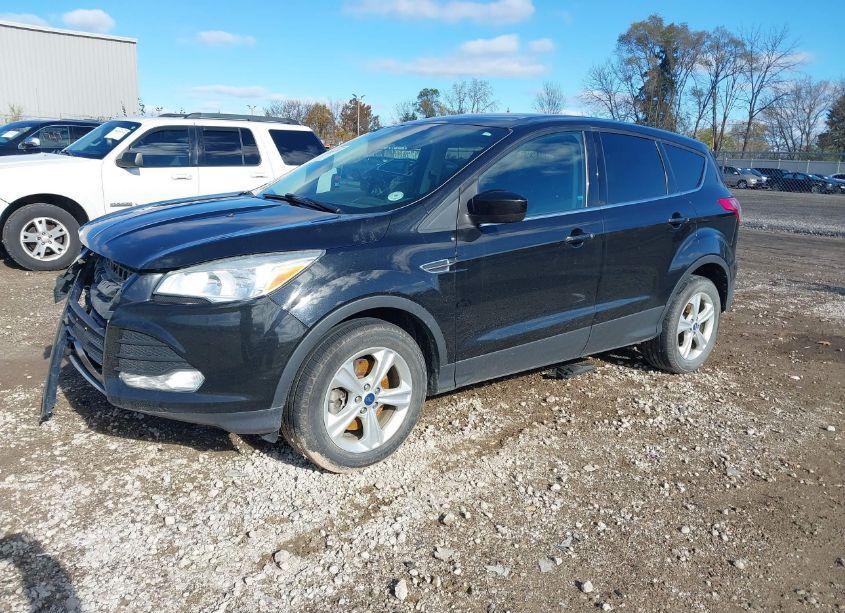 Photo 2 of 2013 Ford Escape SE (VIN 1FMCU9GX2DUC87859)